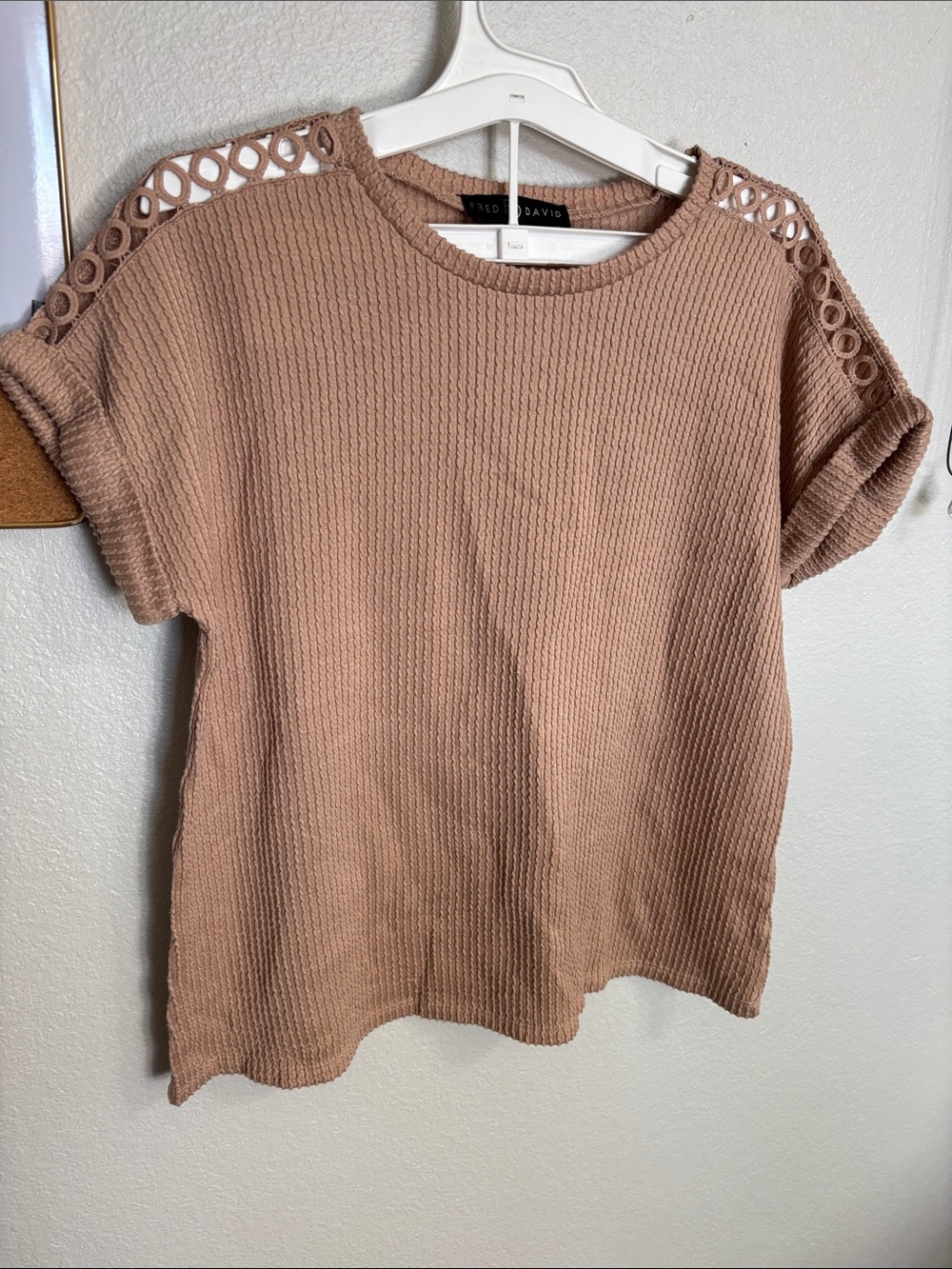 Fred David Short Sleeve Knit Top in Taupe